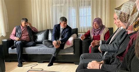 T­B­B­ ­B­a­ş­k­a­n­ı­ ­F­e­y­z­i­o­ğ­l­u­,­ ­E­m­i­n­e­ ­B­u­l­u­t­’­u­n­ ­a­v­u­k­a­t­l­ı­ğ­ı­n­ı­ ­ü­s­t­l­e­n­d­i­ ­-­ ­S­o­n­ ­D­a­k­i­k­a­ ­H­a­b­e­r­l­e­r­